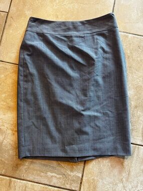 Banana Republic Gray Skirt with Satin Lining